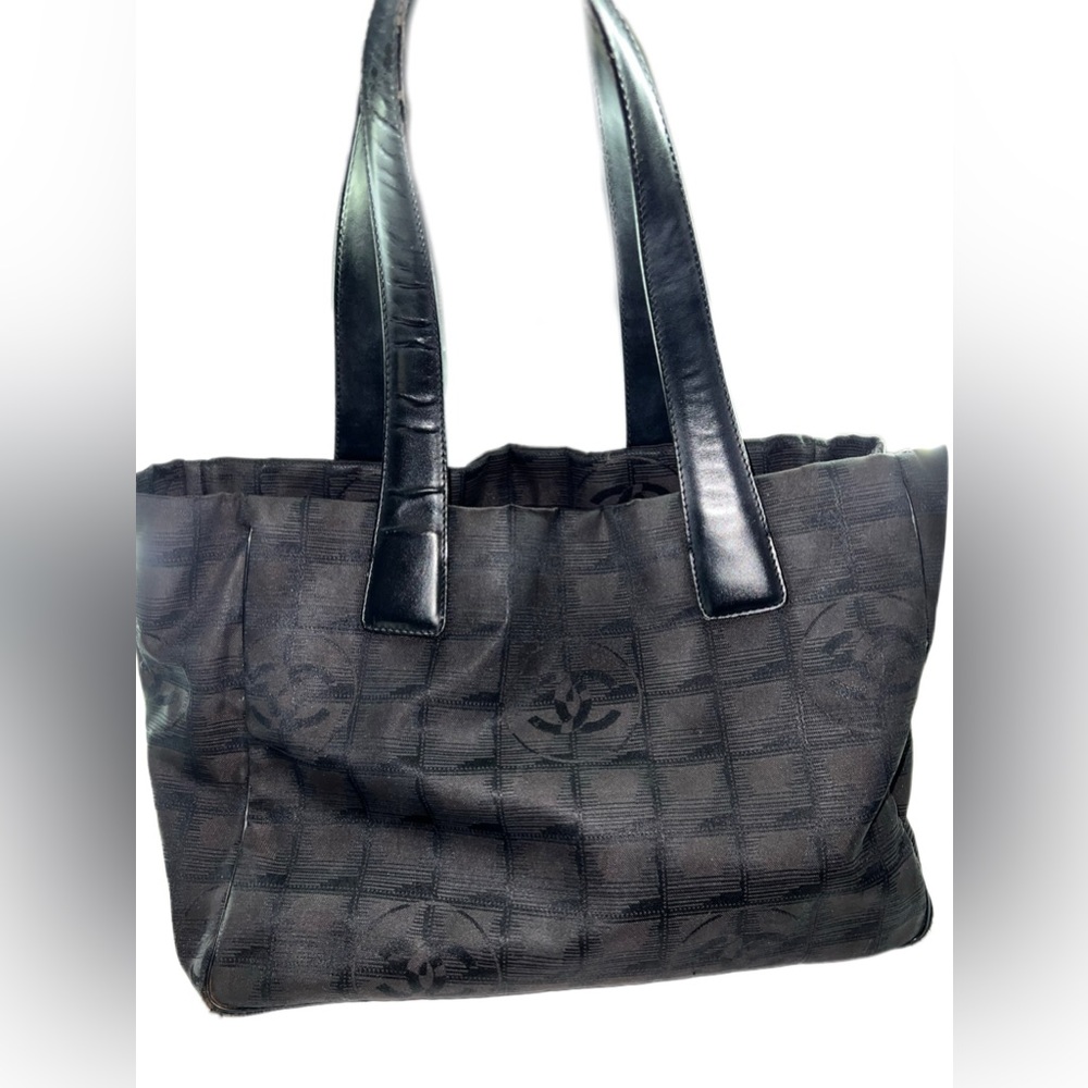 COPY - Black vintage Chanel CC travel ligne tote bag purse